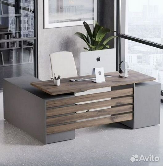 Офисный Стол Парламент Юстус