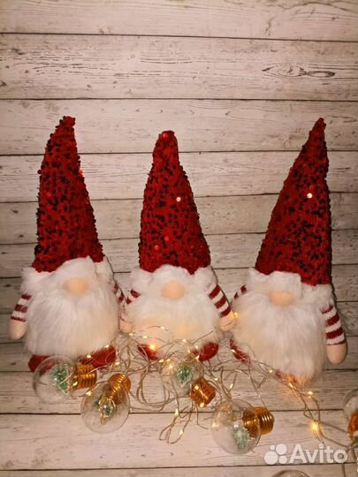 Новогодний гном