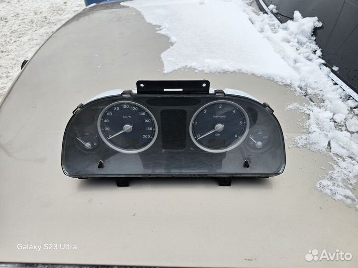 Панель приборная 31105