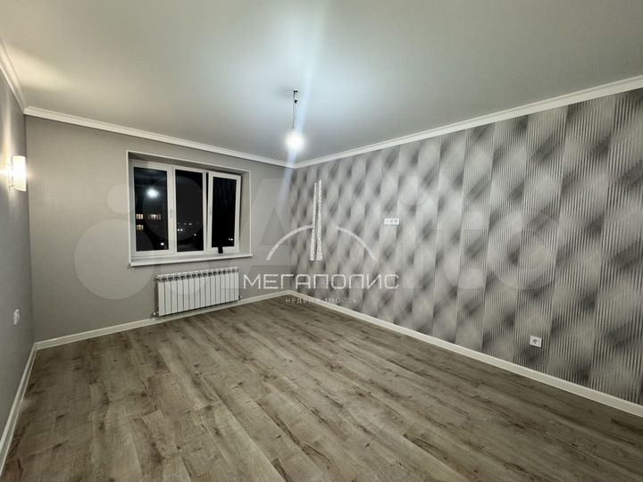 2-к. квартира, 76 м², 5/5 эт.