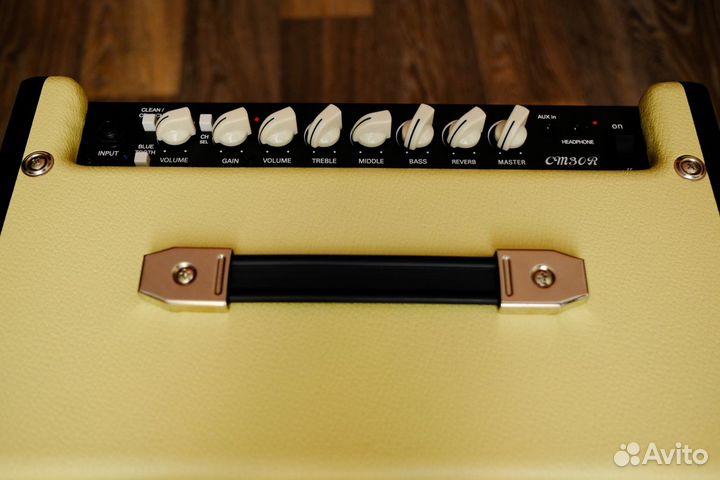 Комбоусилитель