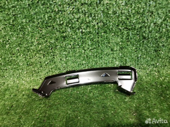 Крепление бампера правое Hyundai I30