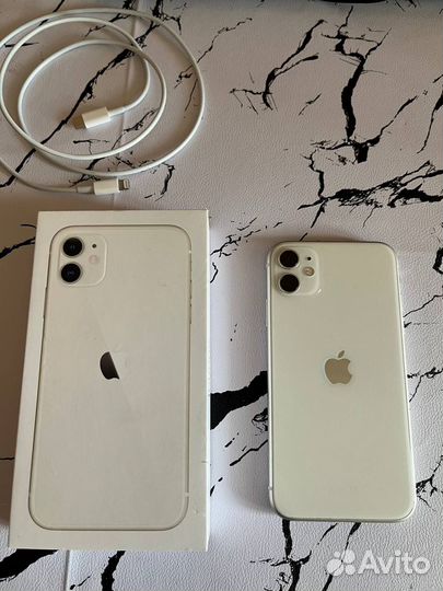 iPhone 11, 64 ГБ