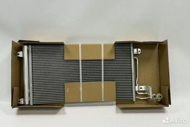 Volkswagen Polo 10- Радиатор кондиционера