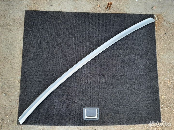 Лип спойлер