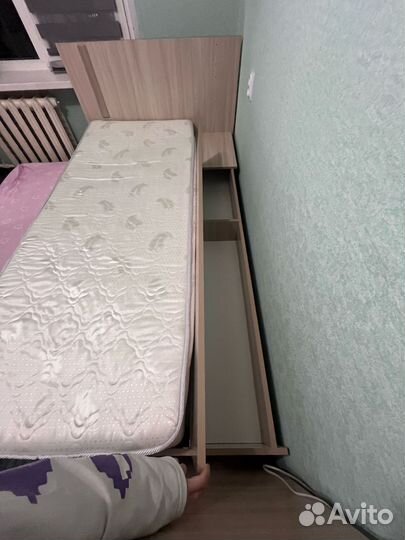 Двухъярусная кровать бу с матрасами