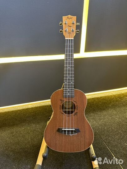 Укулеле концерт Flight DUC 323 CEQ MAH