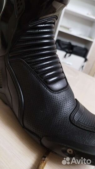 Мотоботы dainese кожа с перфорацией 43