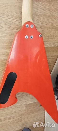 Электрогитара Washburn Lyon