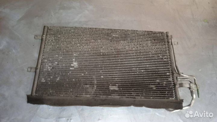 Радиатор кондиционера Ford C-Max 2005