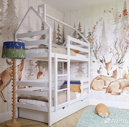 Двухъярусная кровать из массива