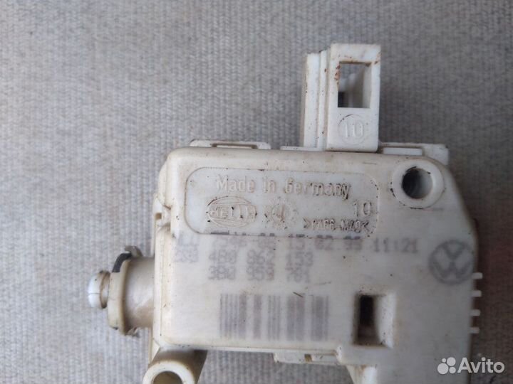 Актуатор лючка топливного бака для Audi A6 (C5)