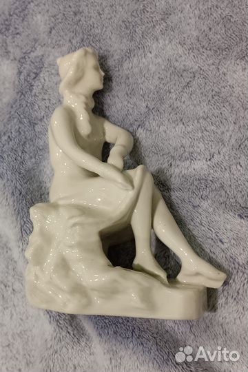 Фарфоровая статуэтка «Фигуристка». «Конькобежка»