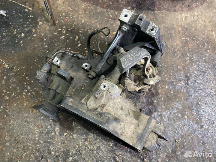 МКПП Volkswagen Passat B3 1.8