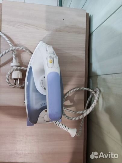 Утюг Vitek