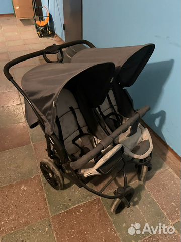 Коляска для двойни