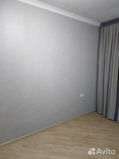 Поклейка обоев, жидкие обои,покраска