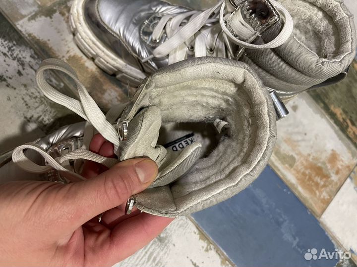 Продам зимние ботинки размер 38