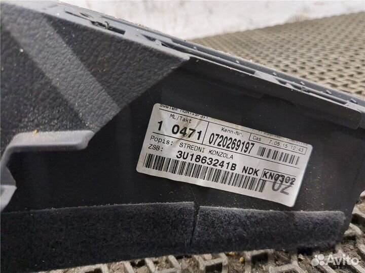 Консоль салона Skoda SuperB, 2007