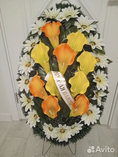 Ритуальные венки и корзины