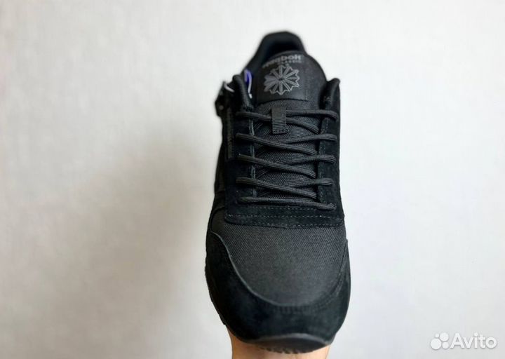 Кроссовки Reebok удобные