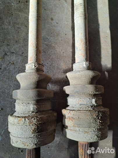 Привод задний Mercedes W140