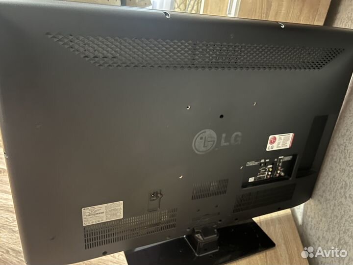Телевизор LG 42”