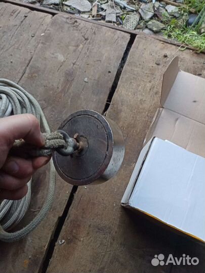 Поисковый магнит двухсторонний 2f400