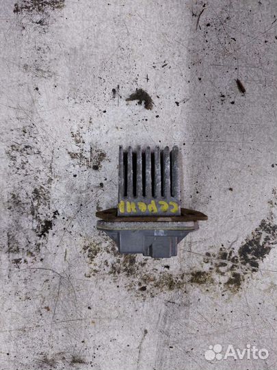 Резистор печки Nissan Serena 23