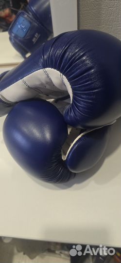 Боксерские перчатки 10 oz clinch синие