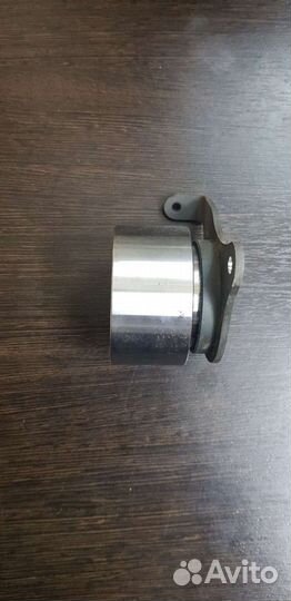 Ролик натяжной