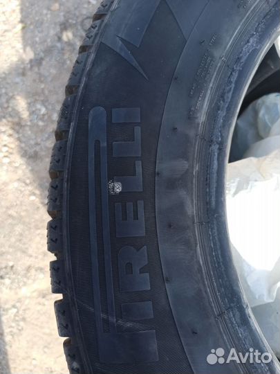 Pirelli Ice Zero 225/65 R17 102L