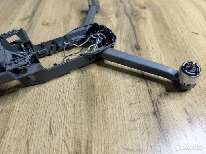 Запчасти на квадрокоптер dji mavic pro 2