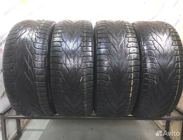 Nokian Tyres Hakkapeliitta R2 SUV 285/60 R18 P