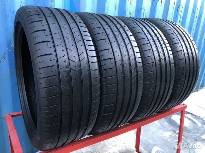 Pirelli P Zero PZ4 265/40 R22 105Y