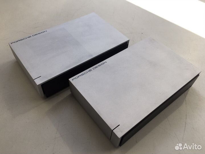 Корпус внешнего накопителя Lacie Porsche design