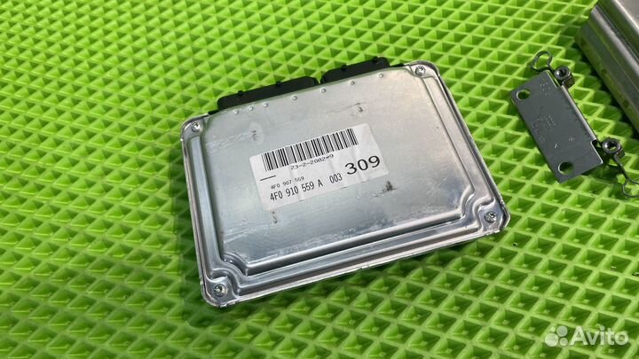 Блок управления двигателем Audi A6 C6 (2006)