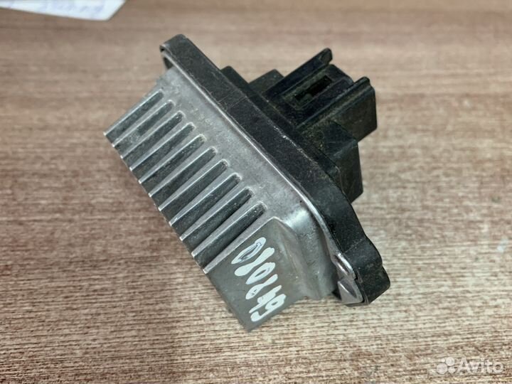 Резистор отопителя Mazda 323 BJ