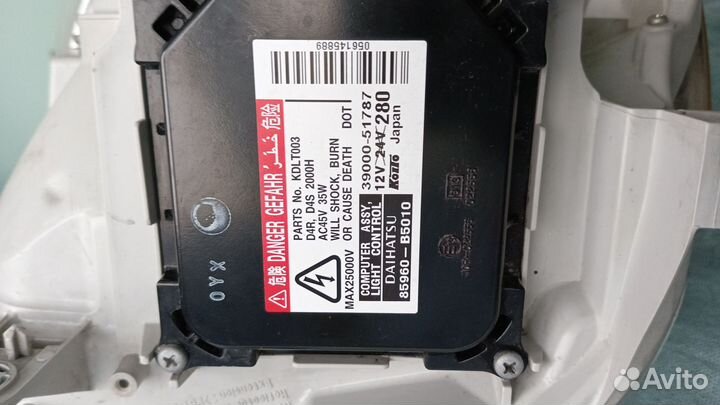 Фары на Daihatsu Tanto EXE