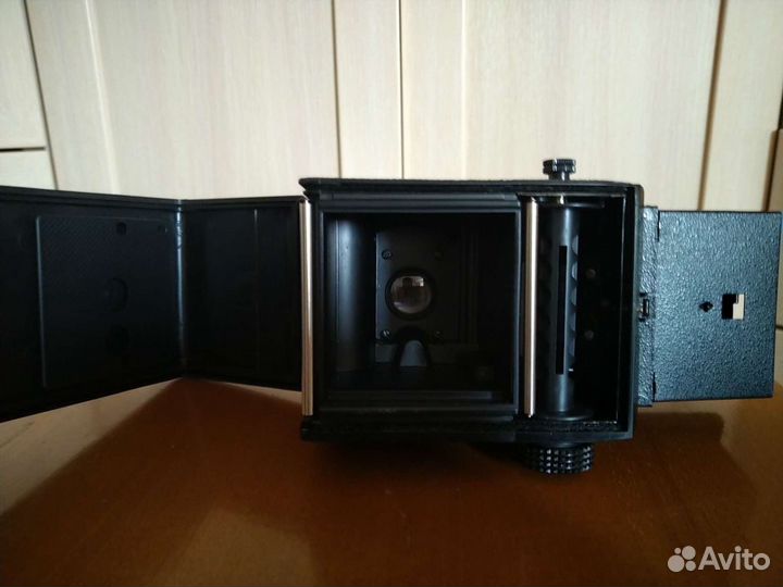 Плёночный фотоаппарат Любитель 166У