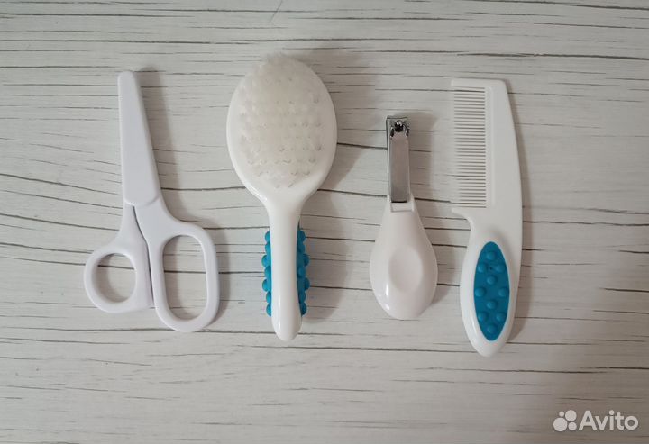 Расческа, ножницы