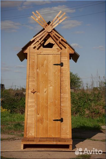Уличный туалет деревянный SUN336