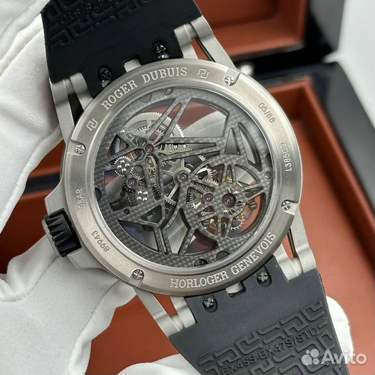 Часы Roger Dubuis Excalibur Skeleton Tourbillon