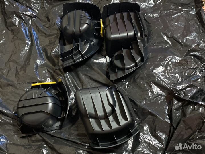 Подстаканники в передние двери Мерседес 213