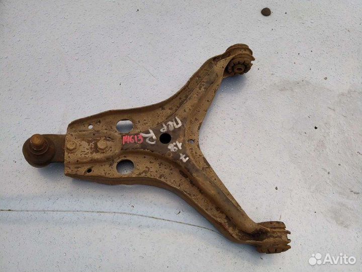 Рычаг передний правый Audi 80 B3 1990