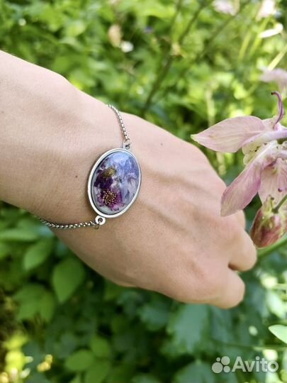 Браслет с цветами