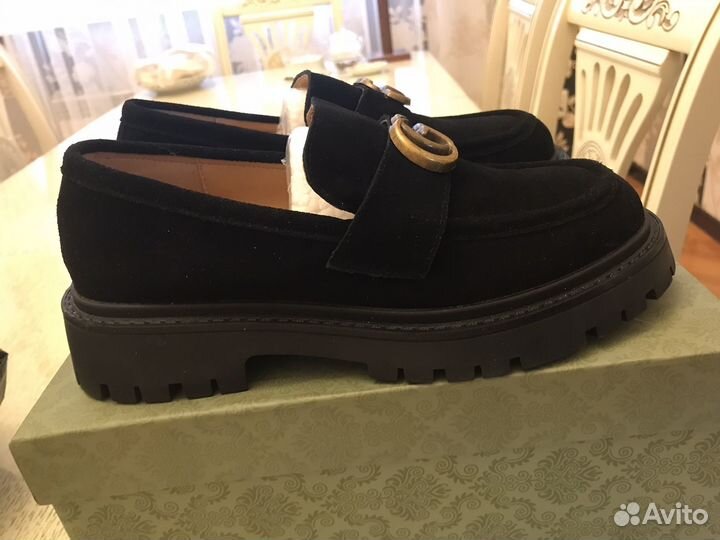 Лоферы женские