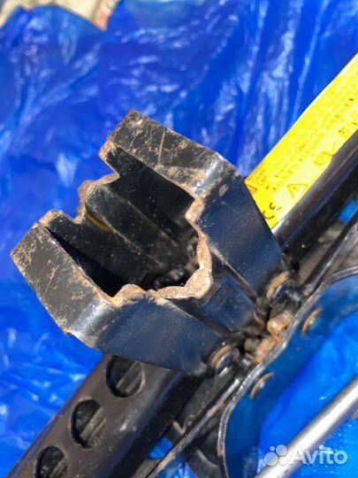 Домкрат land rover freelander L359
