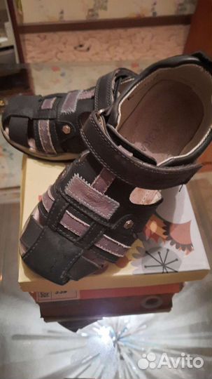 Сандалии на мальчика р. 33 Сказка