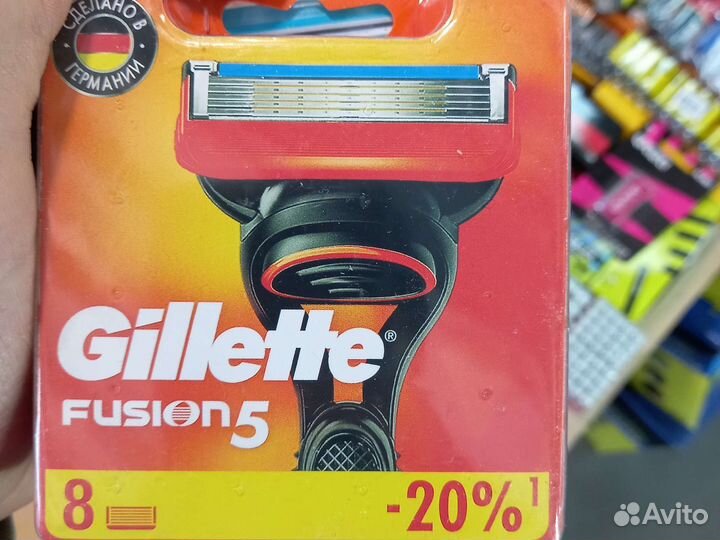 Касеты для бритья Gillette Mach3 и Fusion5 8 штук